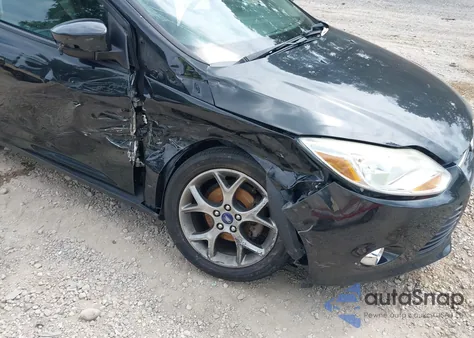 2014 Ford Focus Se z USA, uszkodzony, nr VIN 1FADP3F27EL217113